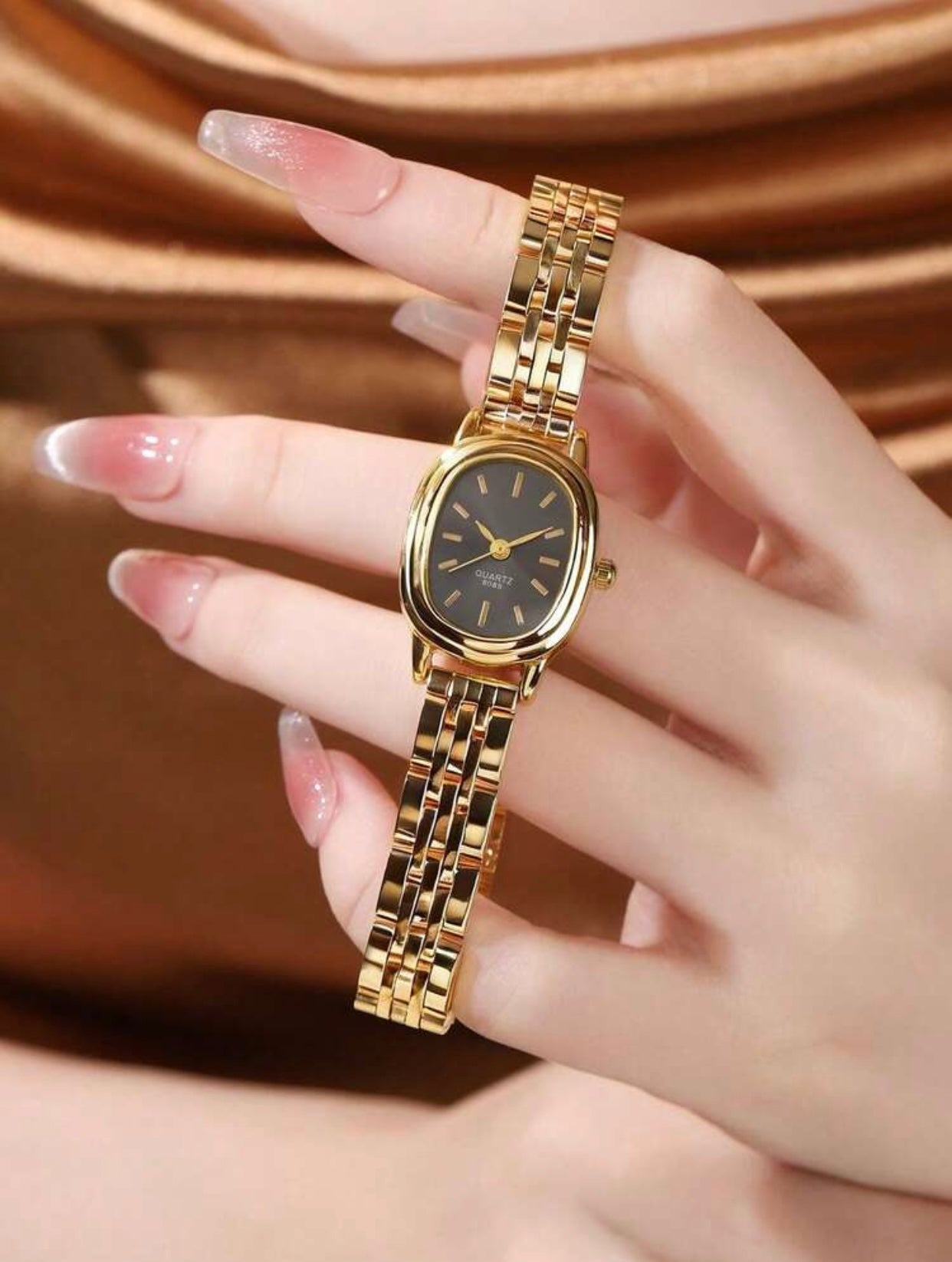Elite Charm Gold Analog Watch | Luxury Women's Timepiece